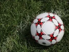 Formacje piłkarskie – czym się różni 4-4-2 od 3-5-2? pilka nozna