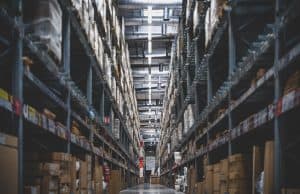 Maszyny sprzątające z fotelem dla operatora – wygoda i efektywność w utrzymaniu czystości