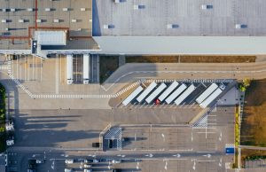 Dlaczego zawiesia pasowe są niezastąpione w transporcie i magazynowaniu towarów? zawiesia pasowe