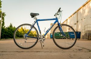 Bagaż na rower i okulary rowerowe fotochromowe – niezbędnik każdego cyklisty, który ceni komfort i bezpieczeństwo rower